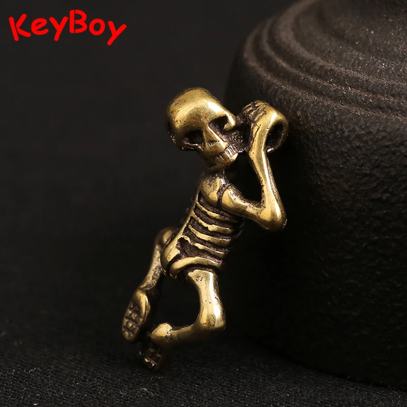 Punk Retro Brass Skull Baby Keychain Pendant Jewelry Rock Hip Hop Men Car Key Chain Ring Hanging Trinkets Metal Keyrings Trendy