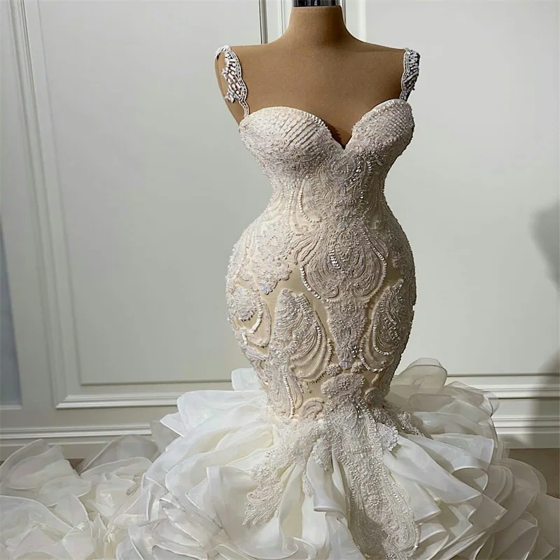 Luxury Wedding Dresses Pearls Robe De Mariee Spaghetti Strap Appliqued Lace Tiered Chiffon Custom Made Chic Bridal Gowns