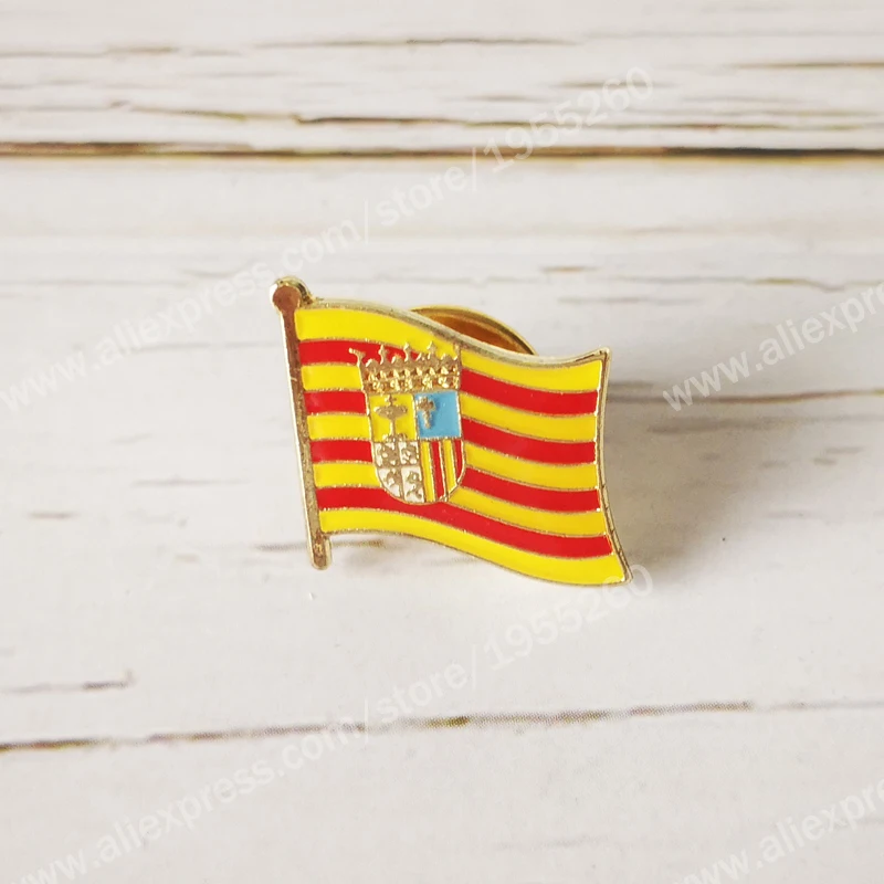 Alfileres de solapa con bandera de Argelia, broche de cristal epoxi, insignia de esmalte de Metal