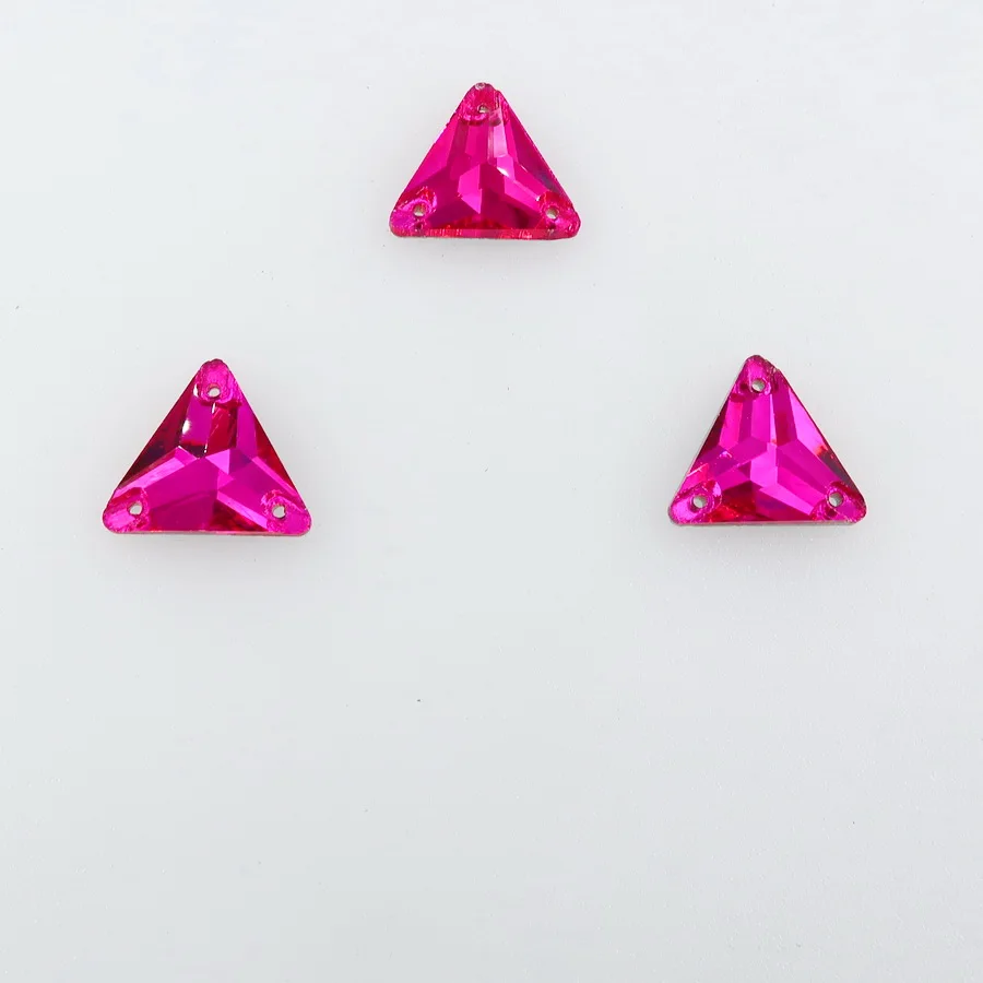 Dreieckige, flache Glas-Kristalle mit zwei Löchern in 3 Größen zum Aufnähen, Strass-Kristallperlen für Hochzeitskleider, Schuhe, Taschen, DIY-Dekoration – Detail 9