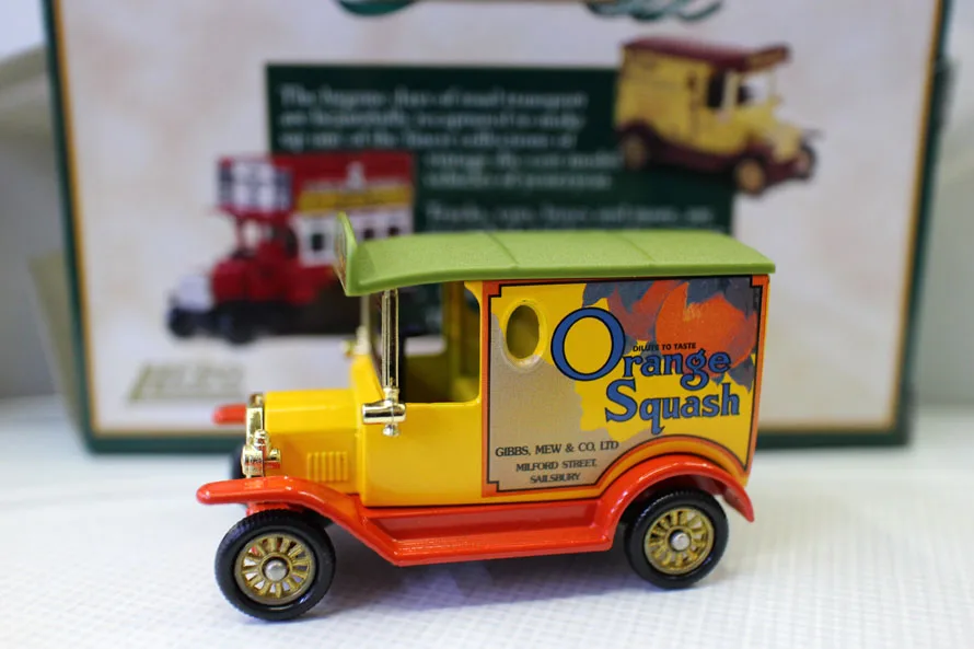 New Diecast Vintage Van Days Gone Toy Truck Promotion by LLEDO Designed in England Classic car model For Collection Gift