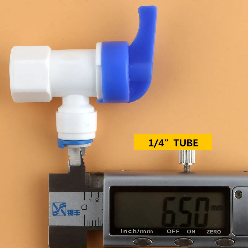 1/4 "ท่อOD 1/4" ด้ายหญิง12.5มม.ข้อศอกQuick Connectความดันถังพลาสติกวาล์วROน้ำReveser Osmosis Fitting