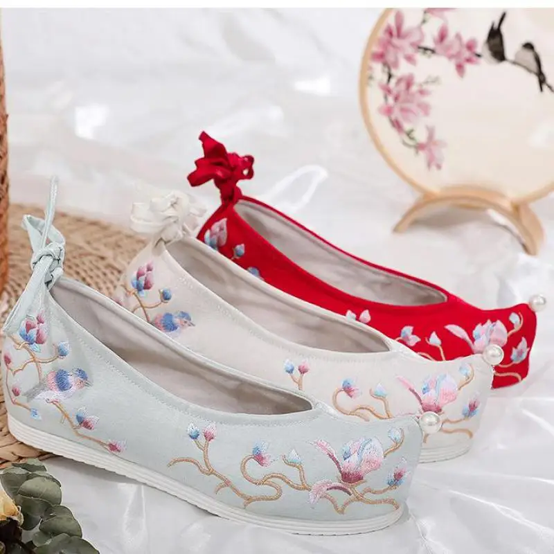 Spring&Summer Flat Embroidered Shoes Lady Chinese Style For Women Hanfu Match Female Shoes Vintage Elegant Inner Booster Shoes