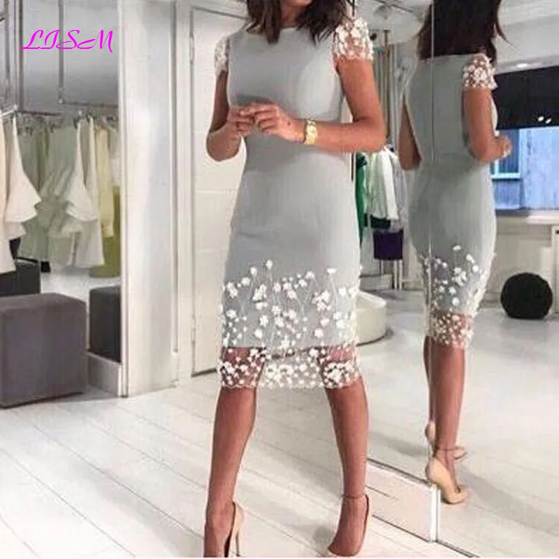 

Silver Gray Embroidery Mother Of The Bride Dresses Short Sleeves Sheath Knee-Length Mother Of The Groom Dress Custom Made