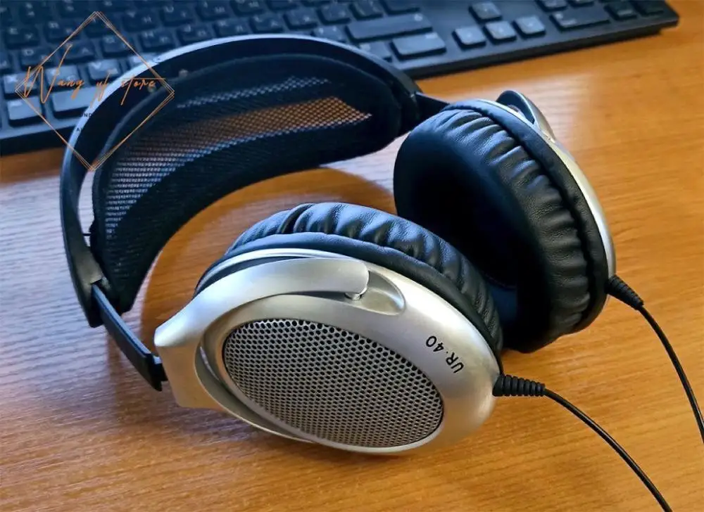 부드러운 가죽 귀 패드 거품 쿠션 귀마개 Koss UR40 헤드폰 완벽 한 품질, 저렴 한 버전