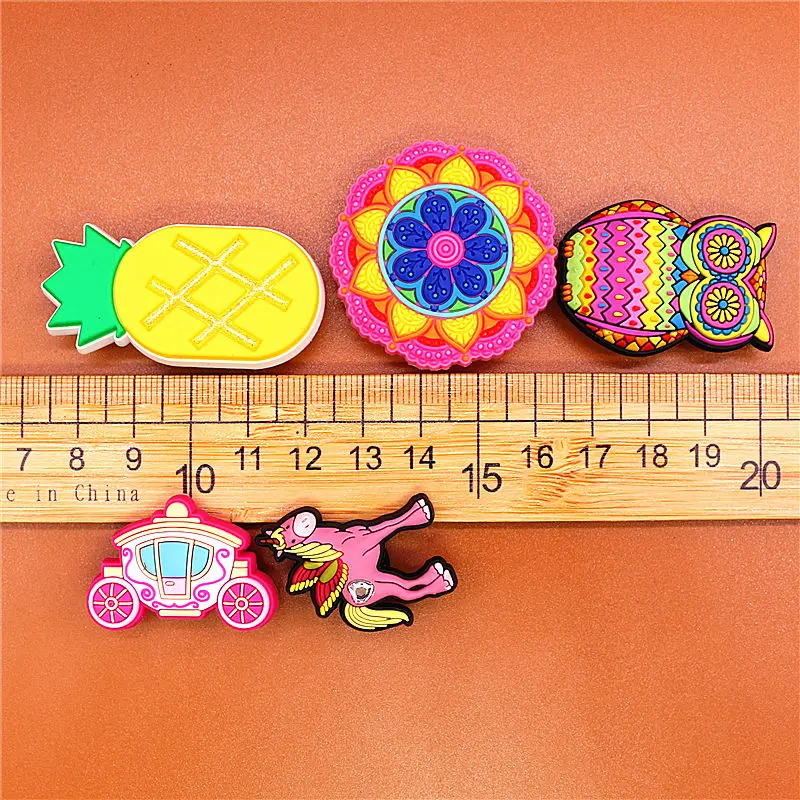 Dropshipping 1pcs Pineapple PVC Shoe Charms Clips Pink Carriage Unicorn Owl Shoe Accessories Decorations fit Bracelet Kids Gifts