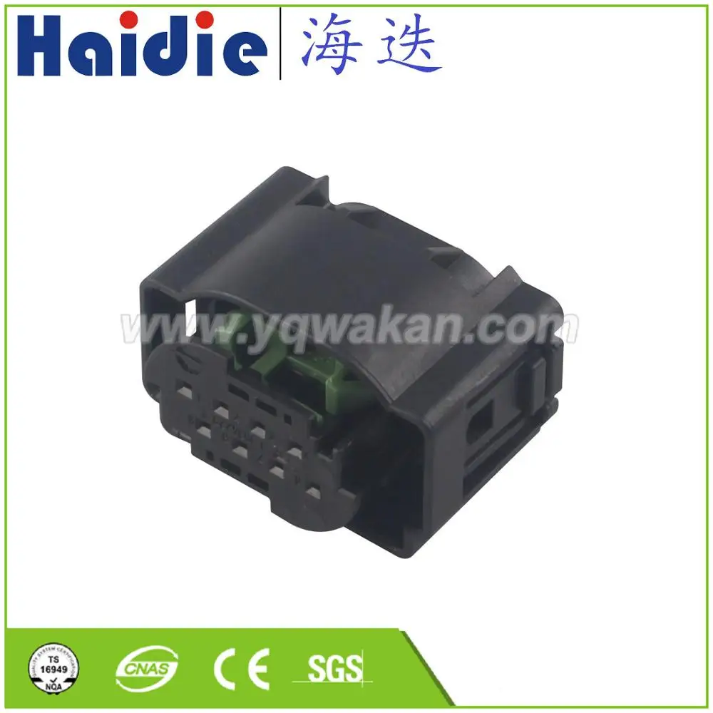 

1set 8pin auto plastic waterproof plug electric cable connector 1-1534229-1 1-1418552-1 4F0 972 708