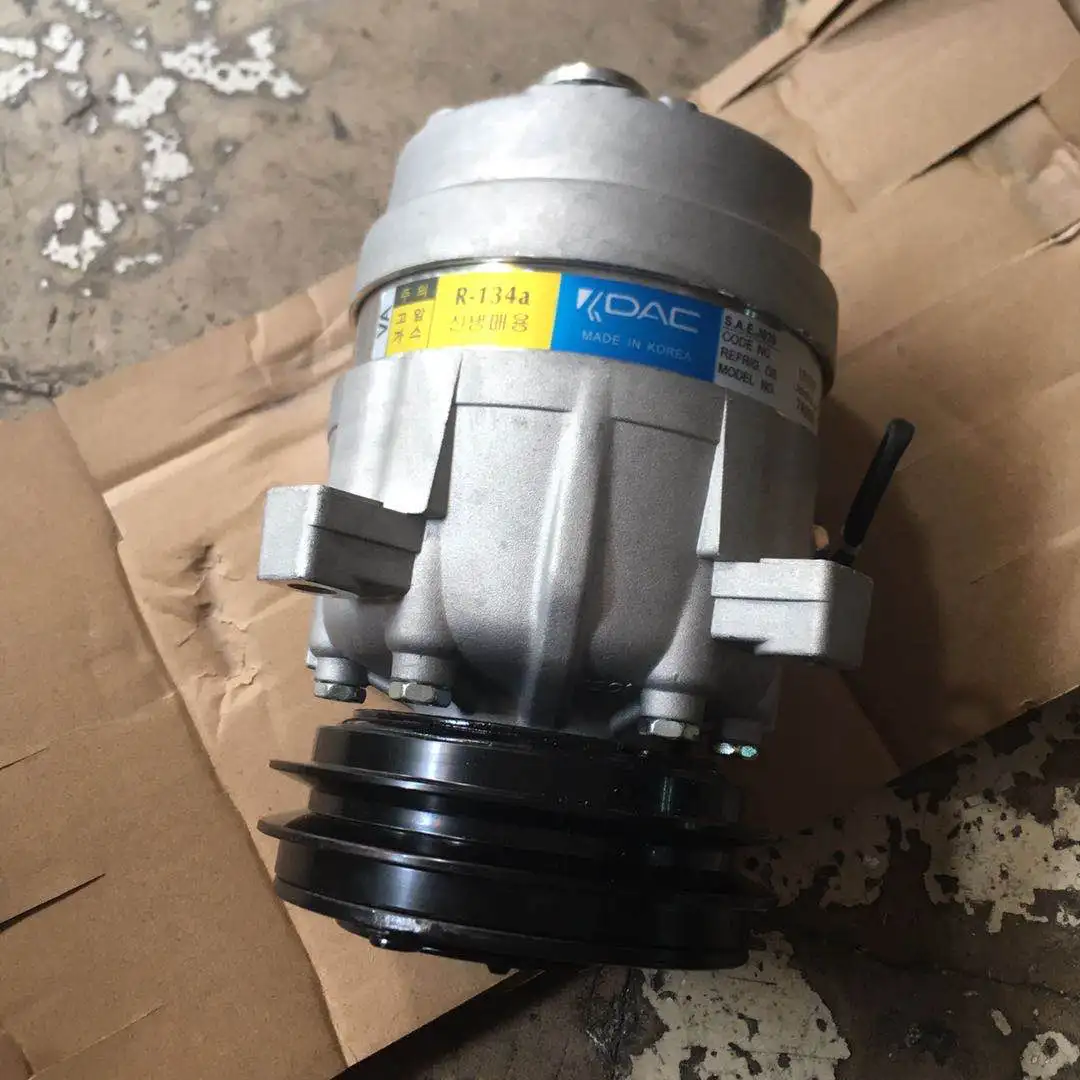 AC Compresor For excavator caterpillar HYUNDAI ROBEX LC-3 24V