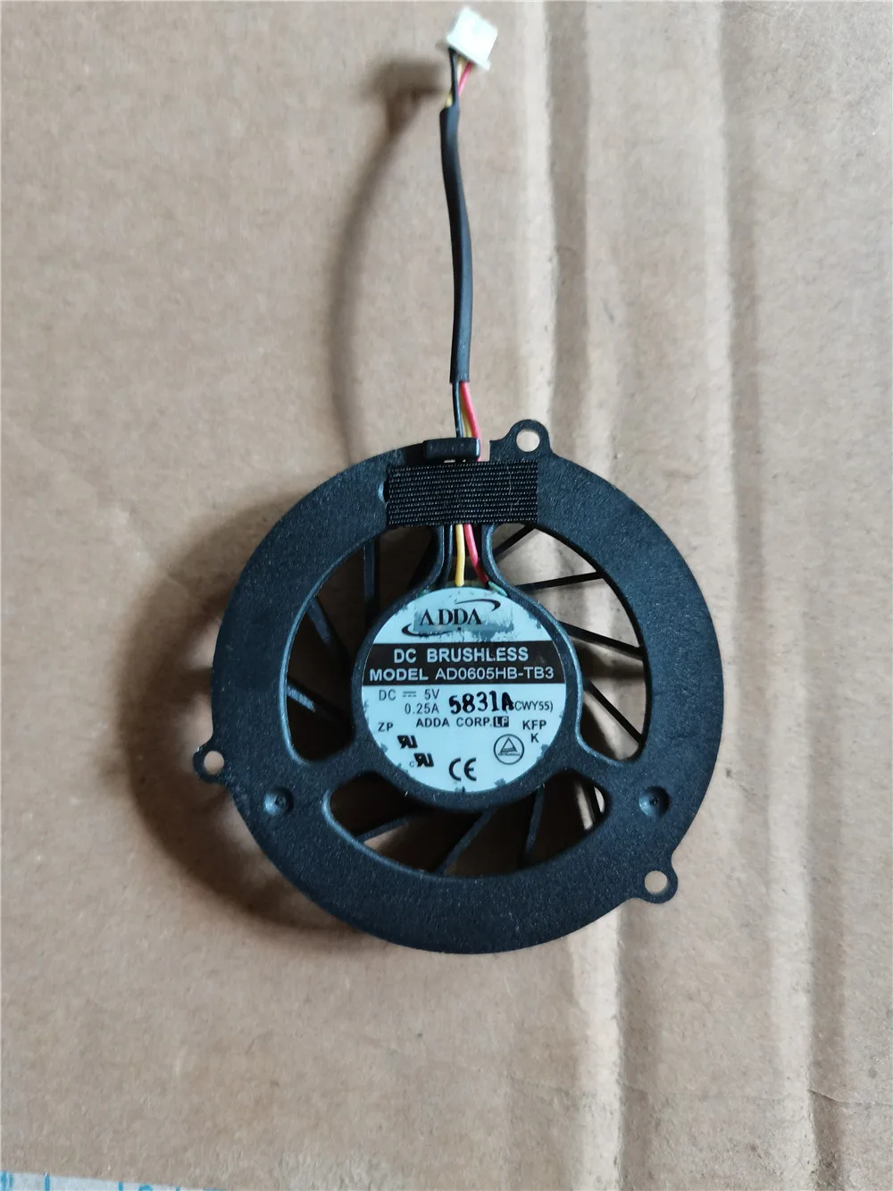 

For Haier W66 W66G For Lenovo Y200 100A E255 ADDA AD0605HB-TB3 340686900006 CWY73L3 Cooling Fan
