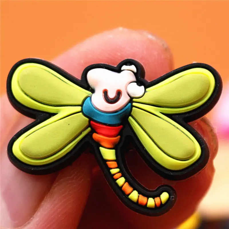 Fashion Women Shoe Charms Accessories First Class Headphones Dragonfly Shoe Buckle Decorations fit Kids X-mas Party Gifts U278