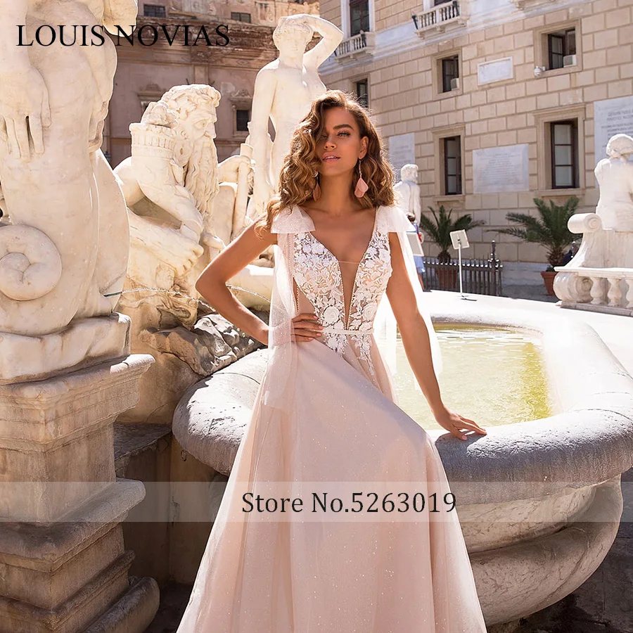 Louis Novias Chữ V Gợi Cảm Lãng Mạn Hở Lưng Chữ A Áo Cưới Năm 2019 Đính Hạt Appliques 3D Hoa Áo Cưới Đầm Vestido De Novia