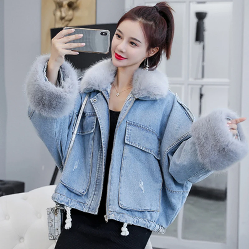 Winter Short Denim Jacket Coat Women New Korean Fashion Loose Thick Large Fur Collar Solid Color Outerwear