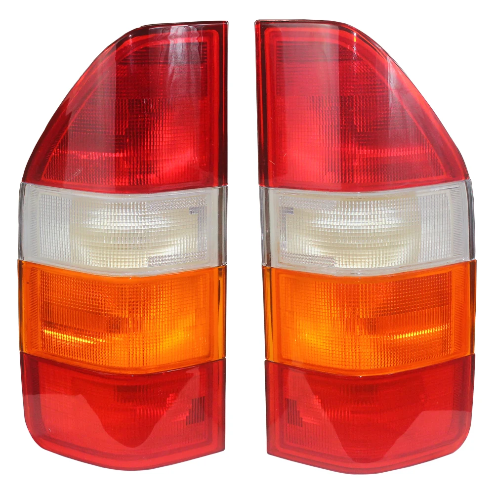 

one set 2pcs 367209989 367309989 sprinter tail light 1995-2006