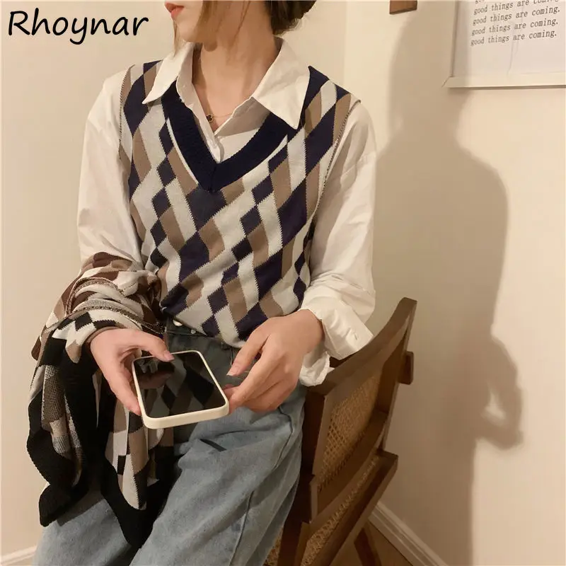 Sweater Vest Women Retro Knitted Cozy Preppy Sleeveless Simple Basic All Match Loose Autumn Argyle V-neck Ladies Tender Street