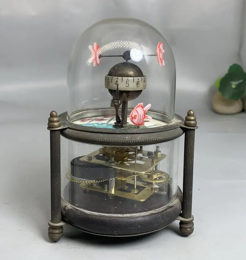 

Archaize brass Handwork Three Small Fish Clock