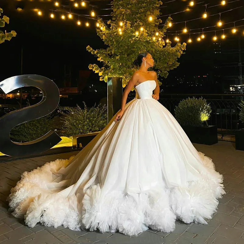 Gorgeous Very Lush White Bridal Dresses Tulle Ruffles Flounce Wedding Ball Gowns Lace Up Formal Party Dress