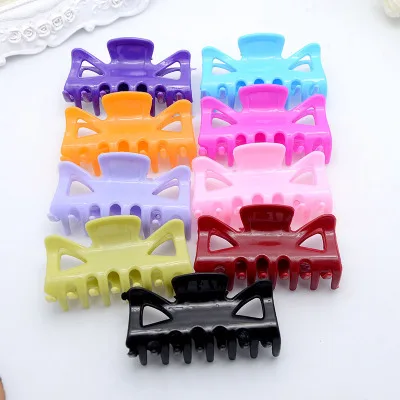 1PCS  Women Hair Clip  Hairpins Candy colors Women Hair Crab Hair Claws Women Make UP Washing Tool Hair Accessories  7cm *3.5cm