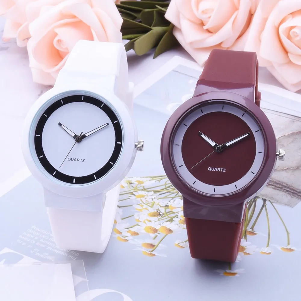 Woman Vogue Silicone Band Analog Quartz Round Wrist Watch Watches Rhinestone quartz watch relogio feminino the women wrist A40