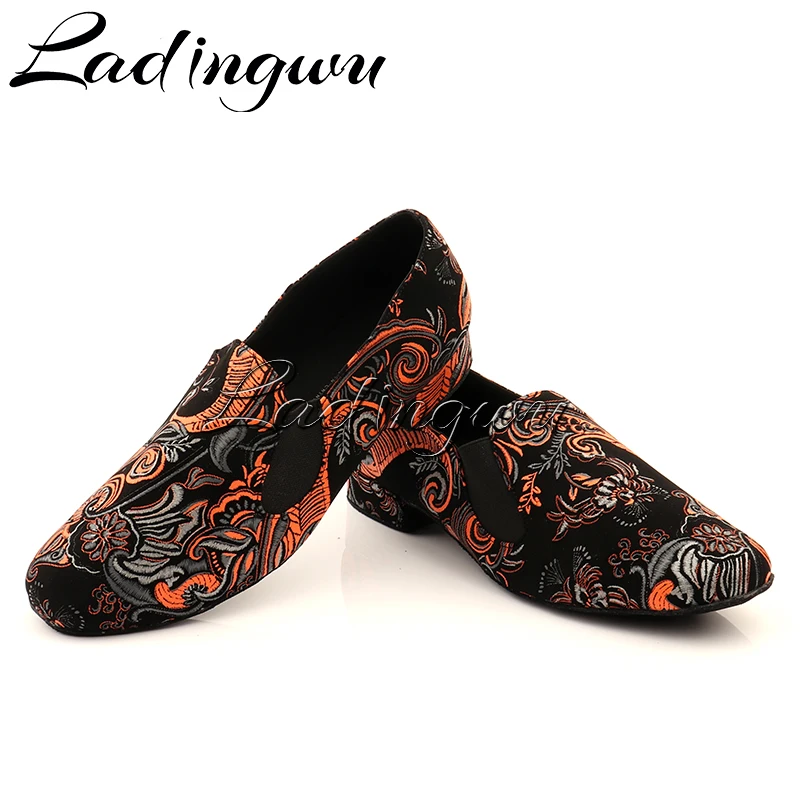 Ladingwu New Style Men Latin Dance Shoes Rumba Tango Dance Shoes Men Salsa National Standard Dance Shoes Embroidery Chinoiserie