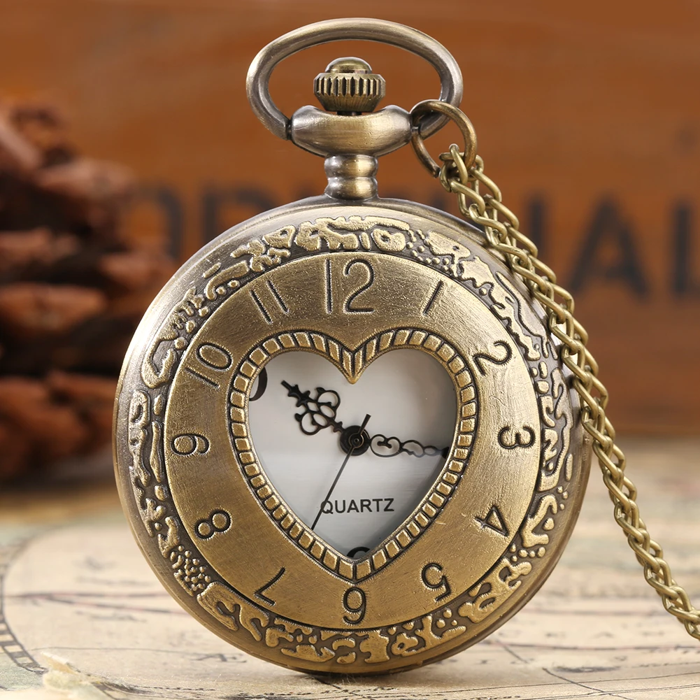 Reloj de bolsillo de cuarzo con diseño de corazón de amor hueco, esfera blanca antigua romántica, Retro, números árabes, collar con colgante para mujer