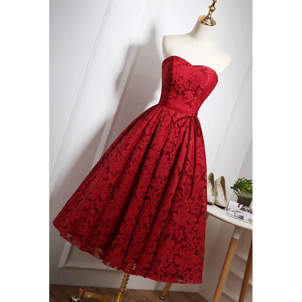 Robe de Cocktail en dentelle rouge vin, sans manches, dos lacé, longueur thé