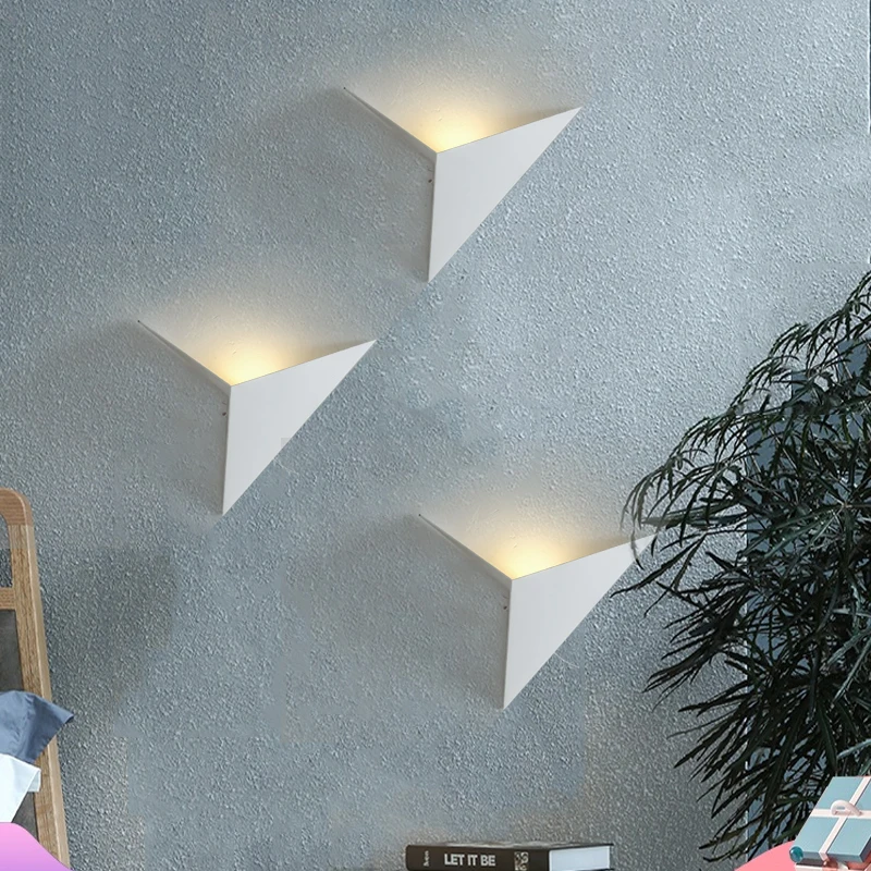 Sanmusion indoor led night lights triangle shade aluminum led wall lamps for home kids room living room bedroom