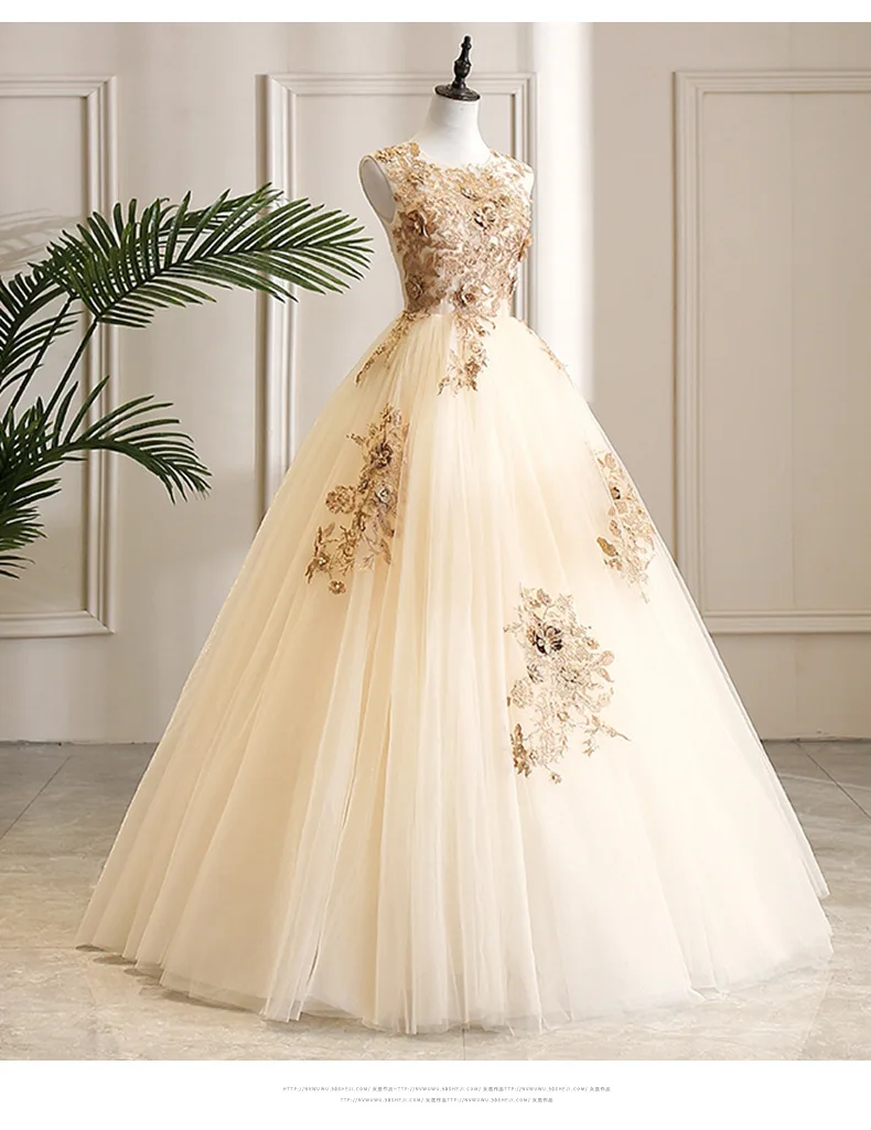 Ball gown Quinceanera Dresses Luxury Lace Appliques Floor-length Vintage Vestidos De 15 Anos Quinceanera Dress