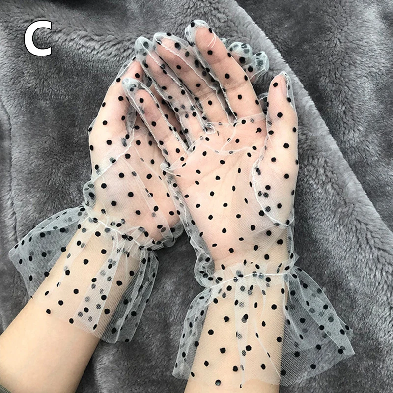 Women\'s Short Tulle Gloves Stretchy Lace Spots Lotus Leaf Sheers Flexible Full Finger Black Sexy Sunscreen Anti-UV Mittens