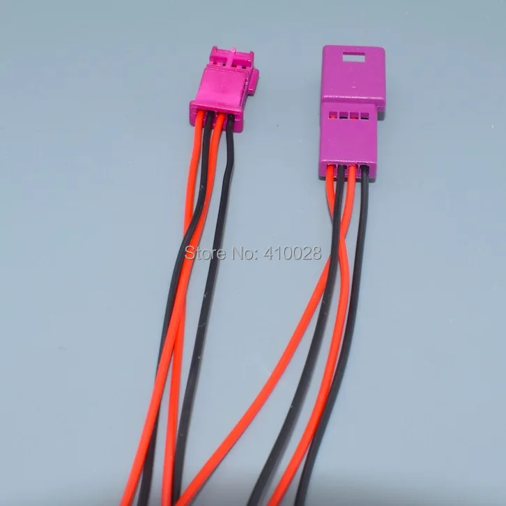 shhworldsea 4Pin G38 Ambient Light Plug Terminal New X5 Ambient Light Transfer Plug for BMW Ambient Light Plug 4p 9277165-01