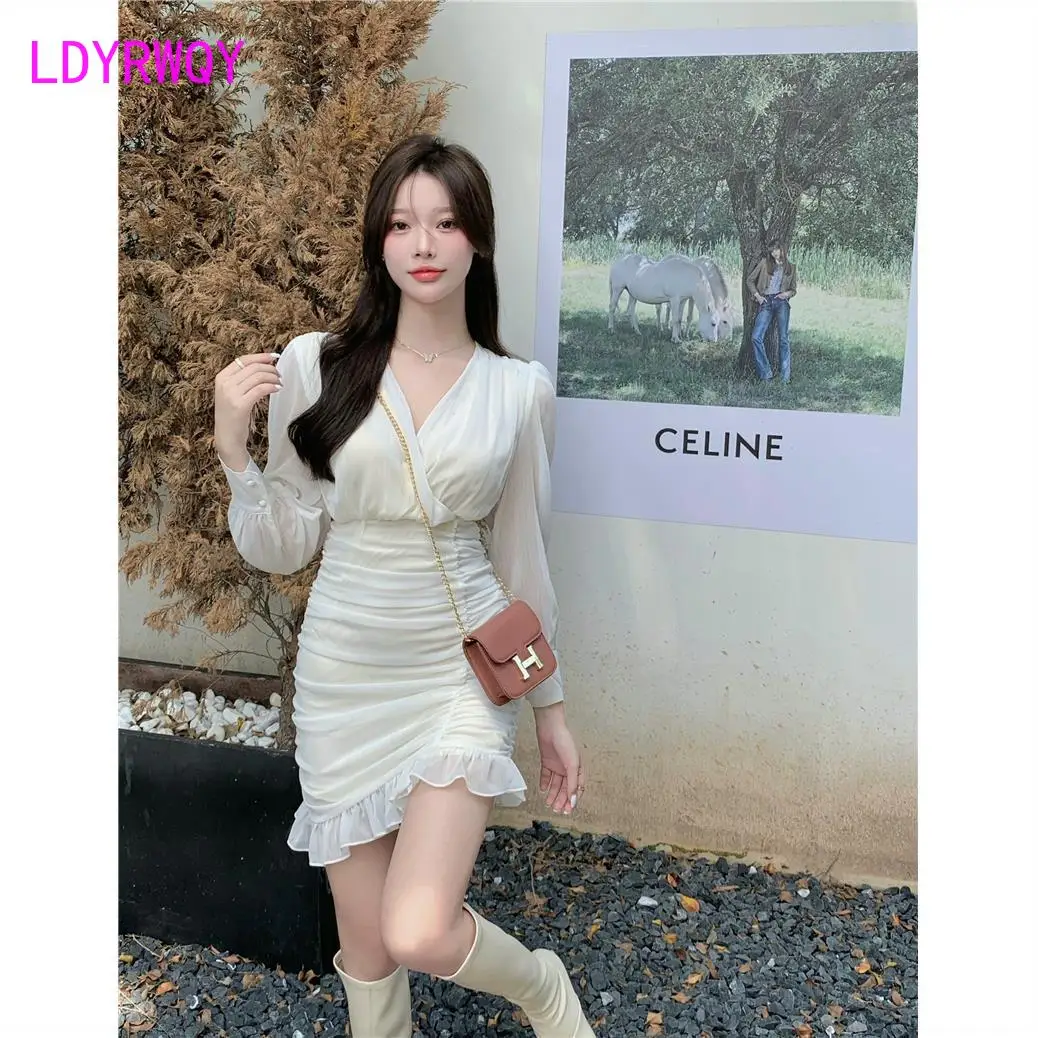 2022 autumn new French puff sleeve white dress female design sense wood ear chiffon