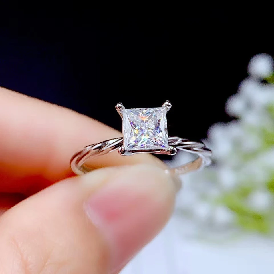 precious square gem crackling moissanite gem ring  925 sterling silver shiny better than diamond engagement ring  for wedding