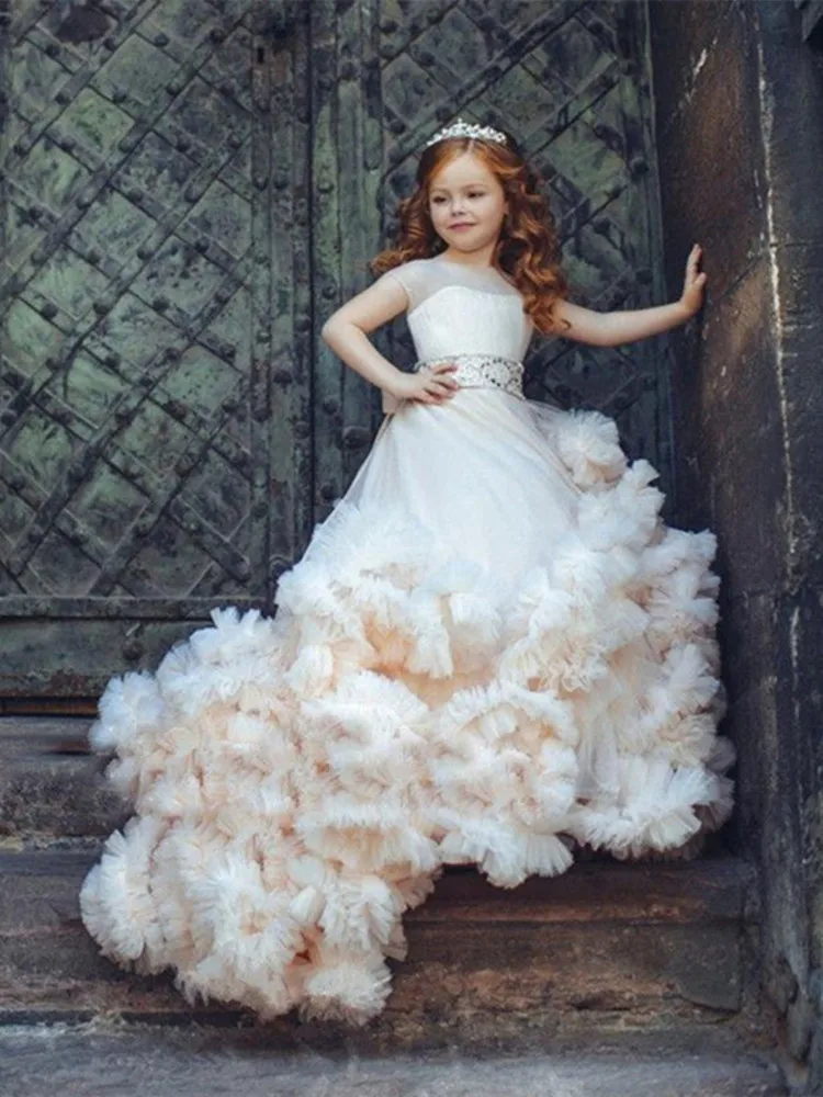 Preciosos vestidos de niña de flores con cola de corte de encaje champán y hombros descubiertos para boda, vestido de fiesta blanco de princesa sin mangas