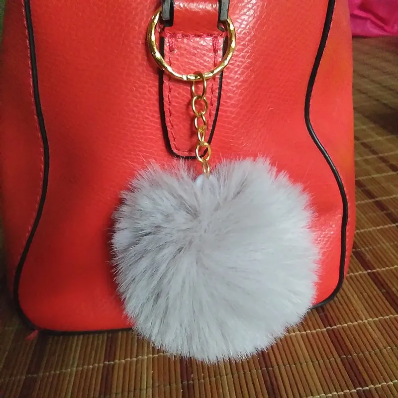 New Gold Chain Pompon Key Chain 6cm 8cm Fluffy Fake Fur Ball Key Ring Cute Pendant Bag Charming Car Key Holder Personality Gifts