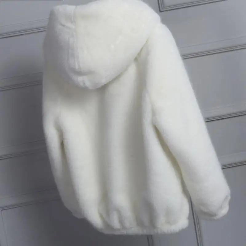 2020 Winter neue koreanische Version von losen Imitation Nerz Frauen Kapuzen jacke einfarbig dicken Reiß verschluss warme Tasche süßen Mädchen Mantel