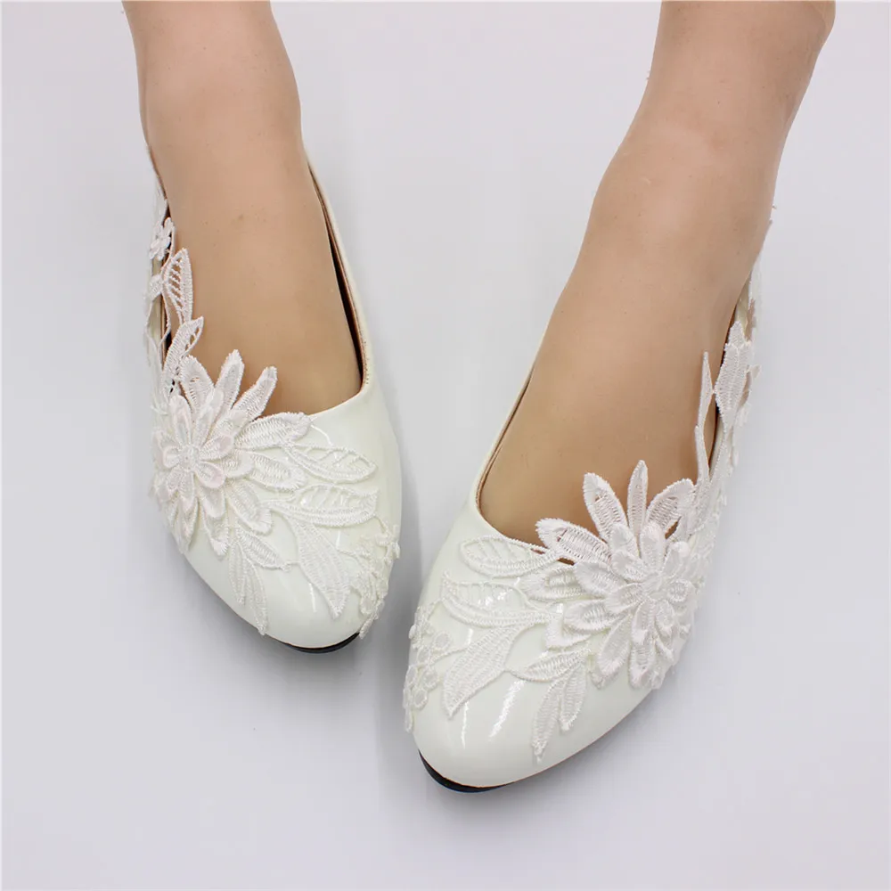 Hot seller flat white ladies shoes lace wedding dress shoes soft soles bridal shoes Large size wedding shoes with rubber soBH171