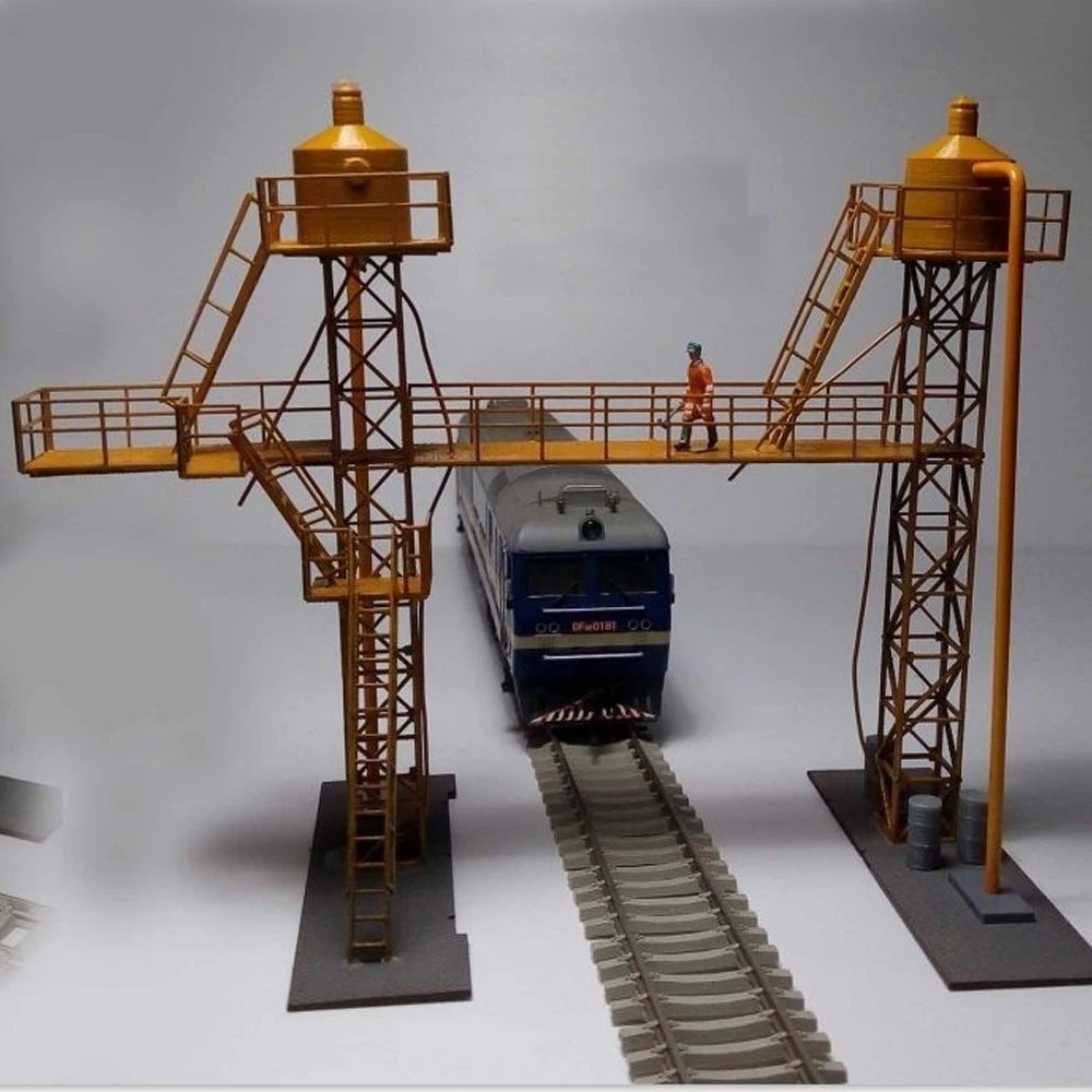 

1:87 HO Scale Miniature Internal Combustion Engine Gas Station Model Static Sand Table Scene For Train And Railway Layout