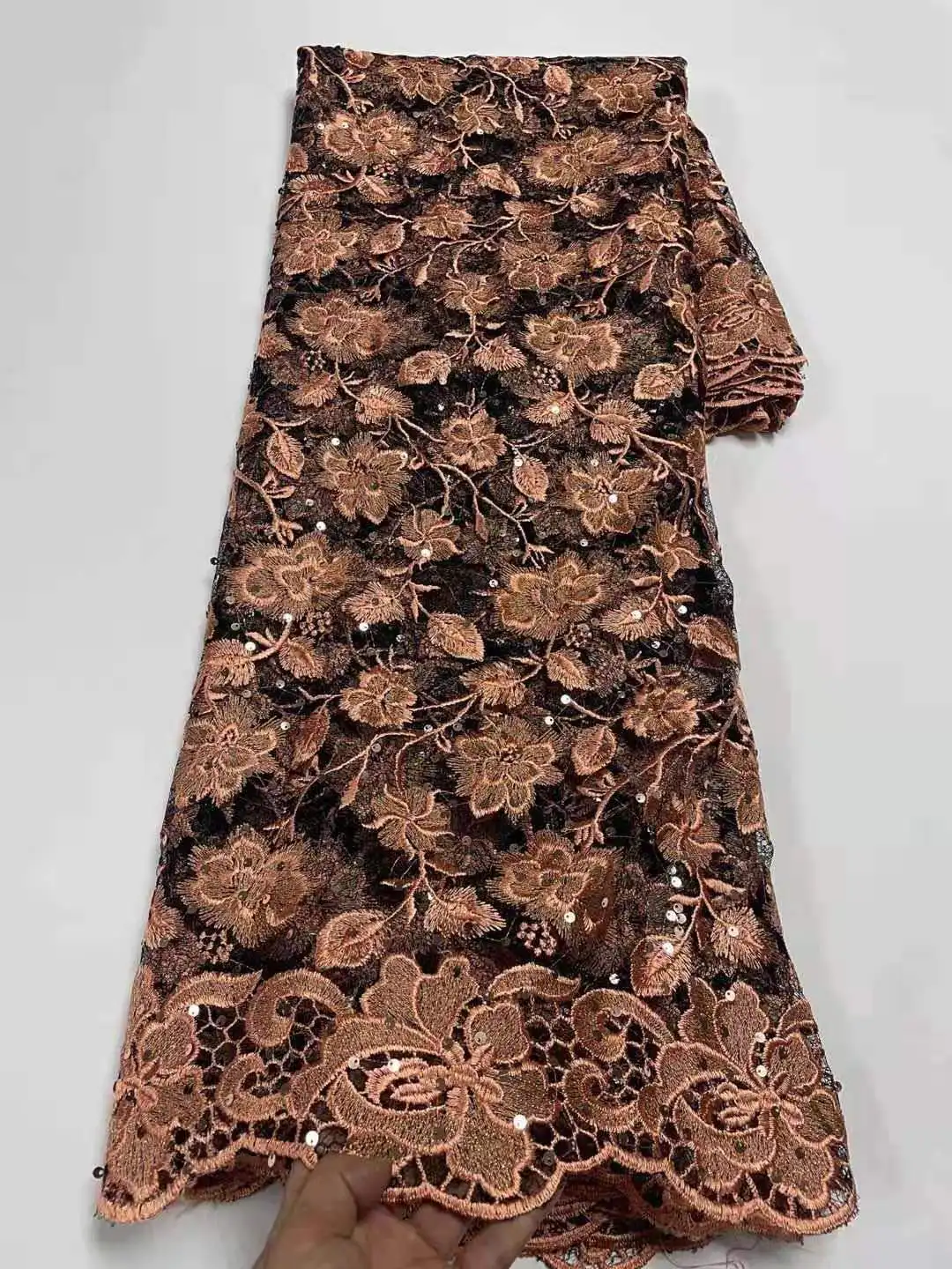 

2021 Latest Fashion African Mesh Lace Fabric High Quality Sequins French Lace Fabric Applique Mesh Lace For Wedding Sewing KHX29