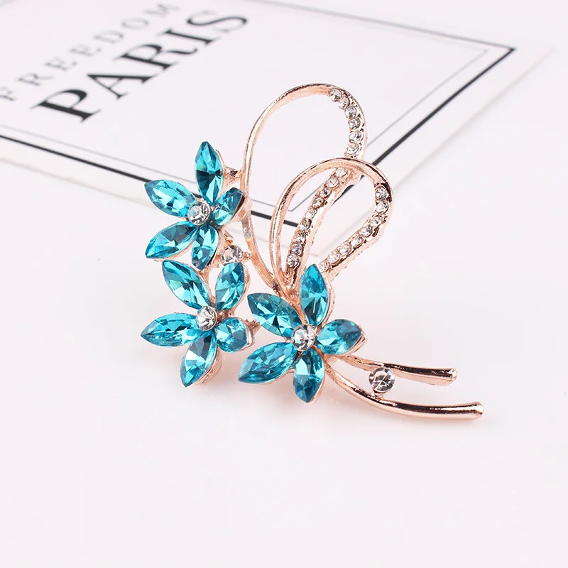 Pomlee 13 Colors Available 3 Flower Brooches For Women Elegant Cute Shining Pin Brooch Wedding Jewelry