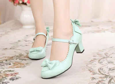 Japanese Lolita round head student cute heart bow jk high heel shoes Bowknot Princess Kawaii Girl Women Shoes cos Vintage Sweet