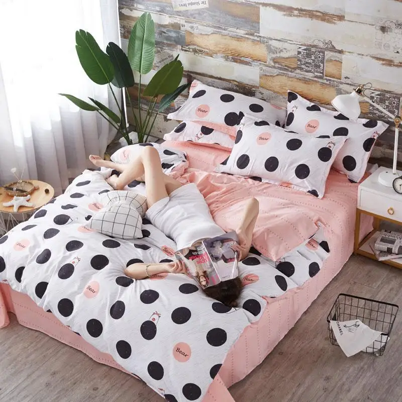 Dot Bear 4 Pieces Set 1 Duvet Cover 1 Flat Bed Sheet 2 Pillowcase White Printing Style Queen Size 220x240cm