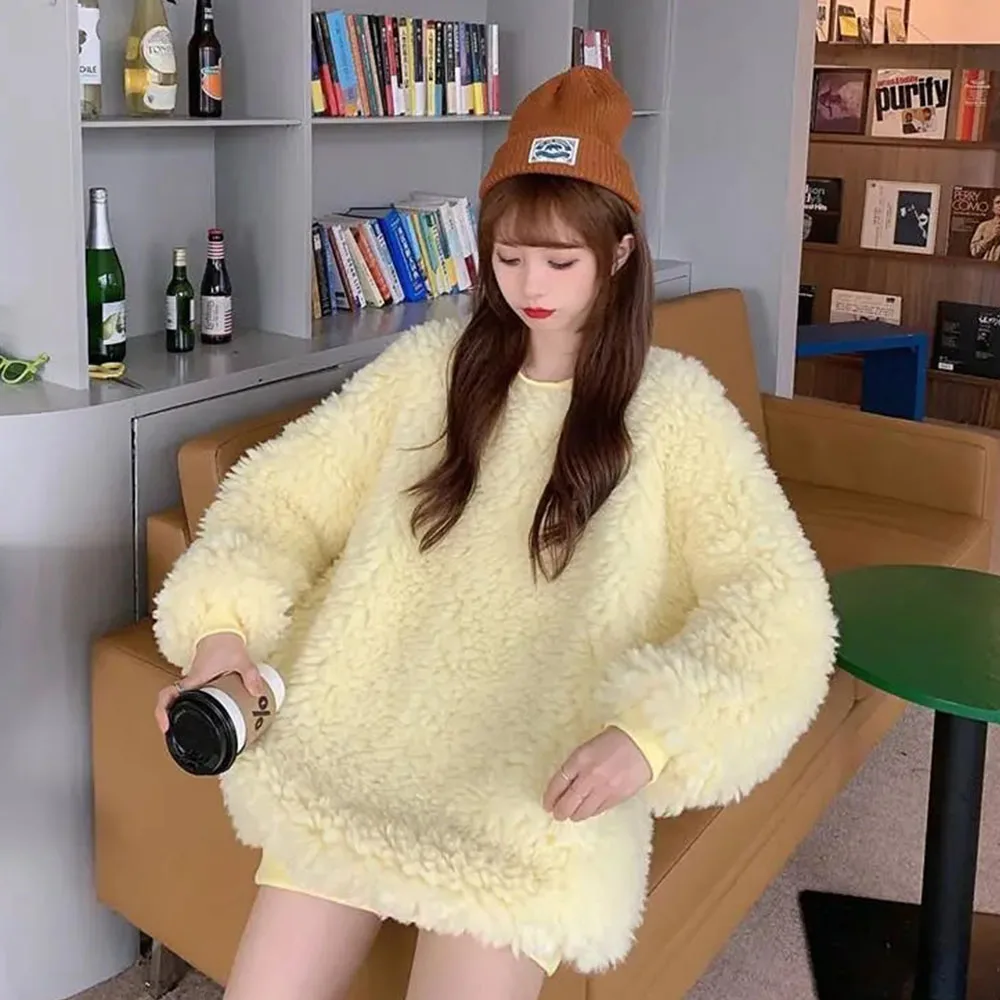 Autumn Ins Lamb Wool Solid Color O-neck Women\'s Sweater Casual Top 2021 New Winter Korean Long-sleeve Plush Warm Sweatshirt