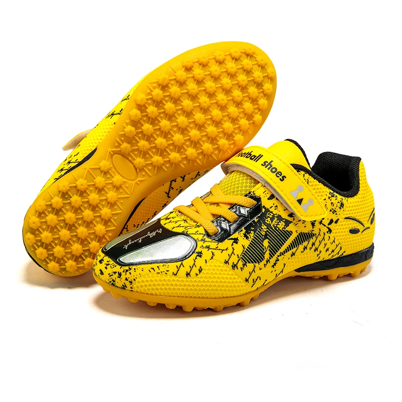 Size 28-39 Children Soccer Shoes Yellow Football Boots Boy Girl Trainers Sneakers Kids Soccer Cleats Training Futsal Sneakers