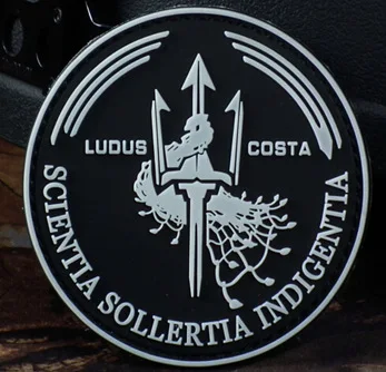 BADGE  TACTICAL ARMY DESERT HOOK COSTA LUDUS TRIDENT 3D PVC PATCH