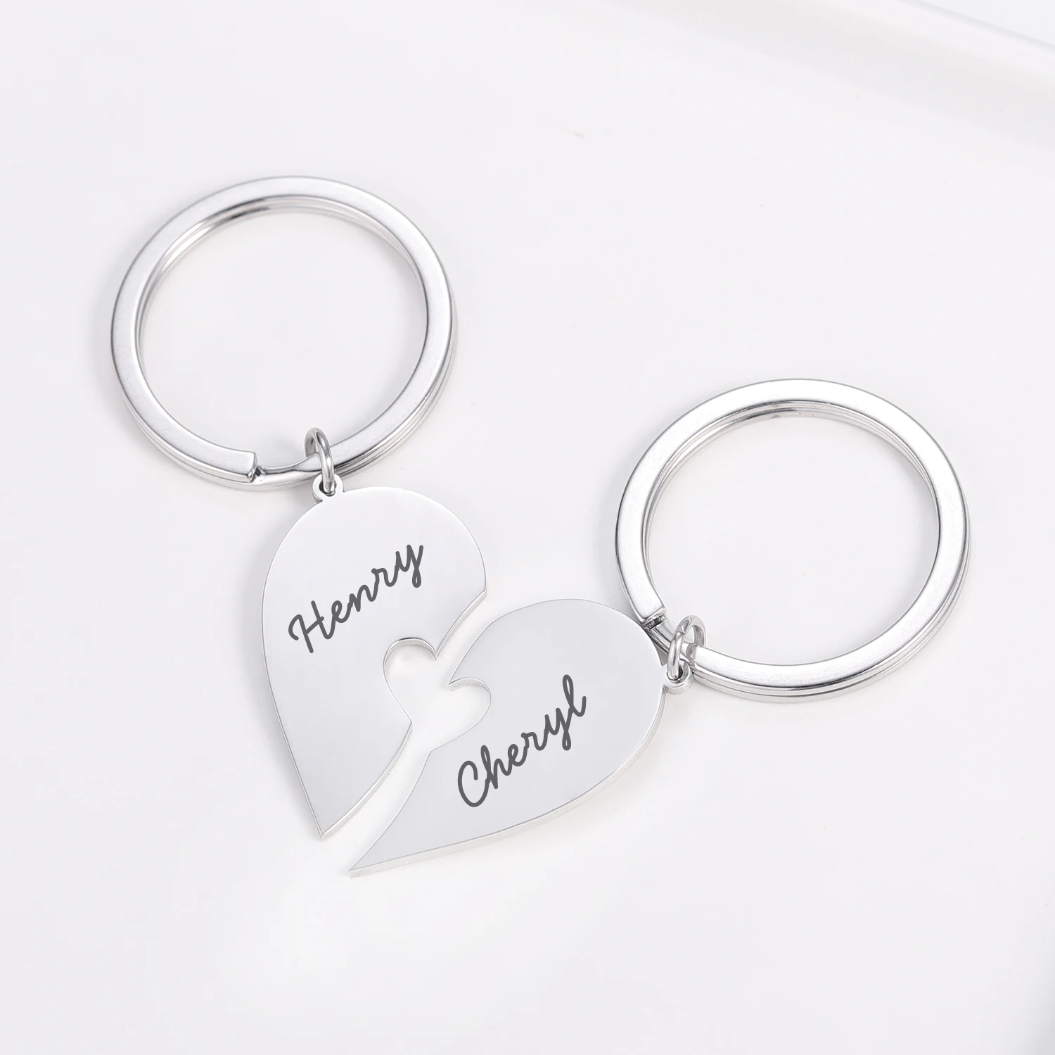 2Pcs Personalized Couples Keychain Valentine Anniversary Gift Boyfriend Girlfriend Heart KeyChain Man Women Key Chain Love Gifts