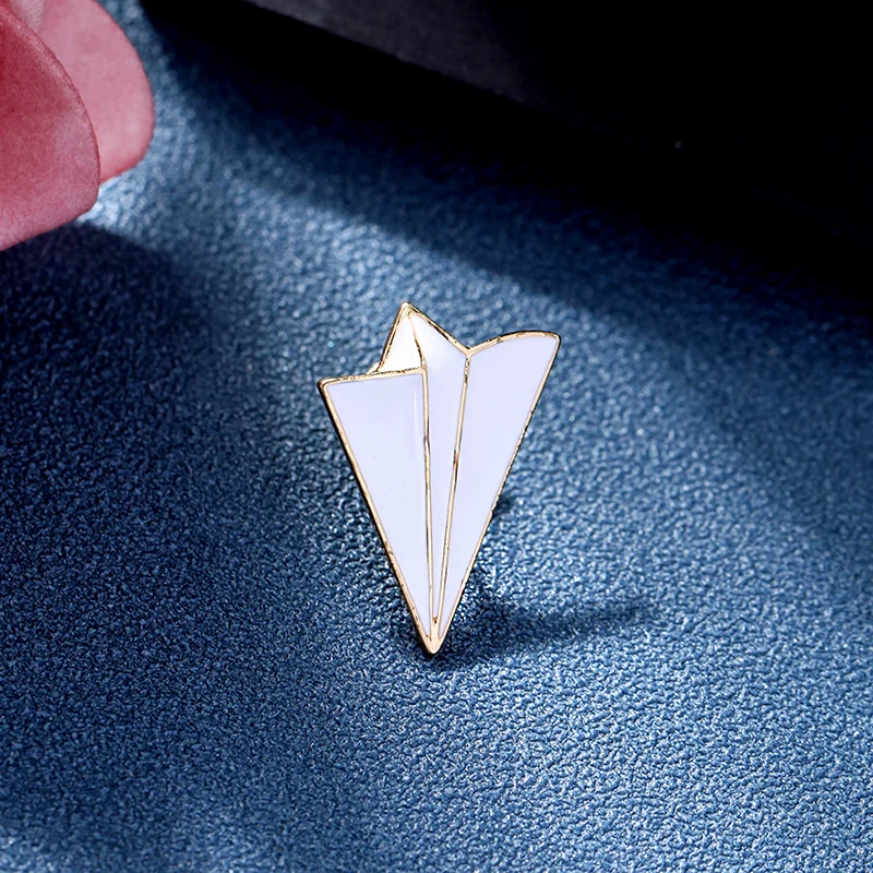 White Enamel Paper Airplane Collar Pin For Women Cute Little Brooch Pins New Trendy OL Office Jewelry Accessories