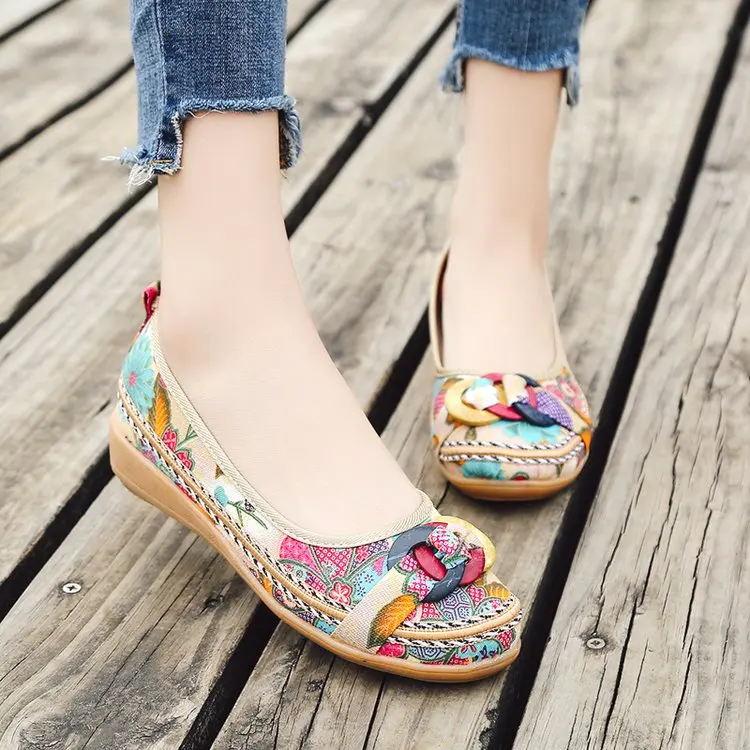 Women Slip On Spring Autumn Flat Shoes Ladies Ethnic Fabric Straw Flower Casual Platform Loafers Female Fashion Shoes 2020 Hot