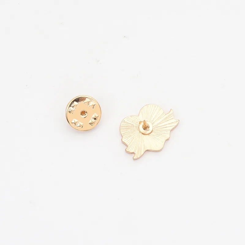 Custom Enamel Pin Mom Love Heart Brooch Pins Metal Collar Women\'S Badges Briefcase Accessories Jewelry Gift for Friend Wholesale