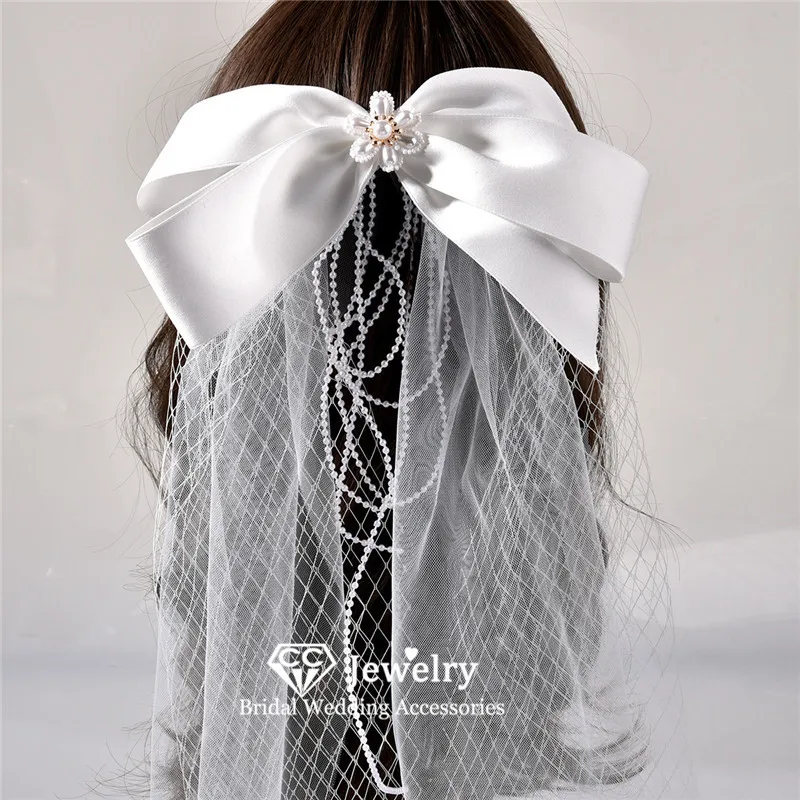 

CC Veils Wedding Hair Accessory for Women Engagement Jewelry Bridal Hairwear Butterfly Shape Short Veil With Hairgrips Sale M195