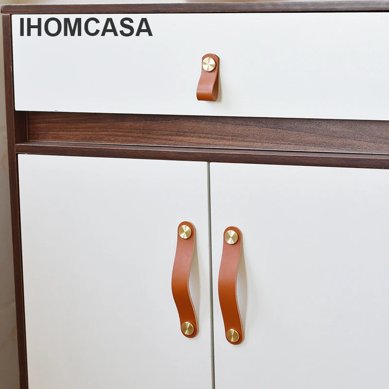 IHOMCASA – Poignée de meuble de style vintage en cuir véritable, disponible en 8 couleurs, en laiton doré, idéal pour placard de cuisine ou armoire