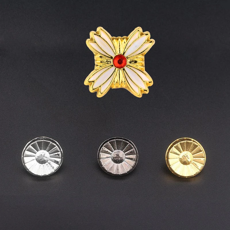 Japan Anime Hero Apollo Justice Brooches Ace Attorney Badge Brooch Lawyer Judge Metal Badge Pins  Men Suit Coat Jewelry